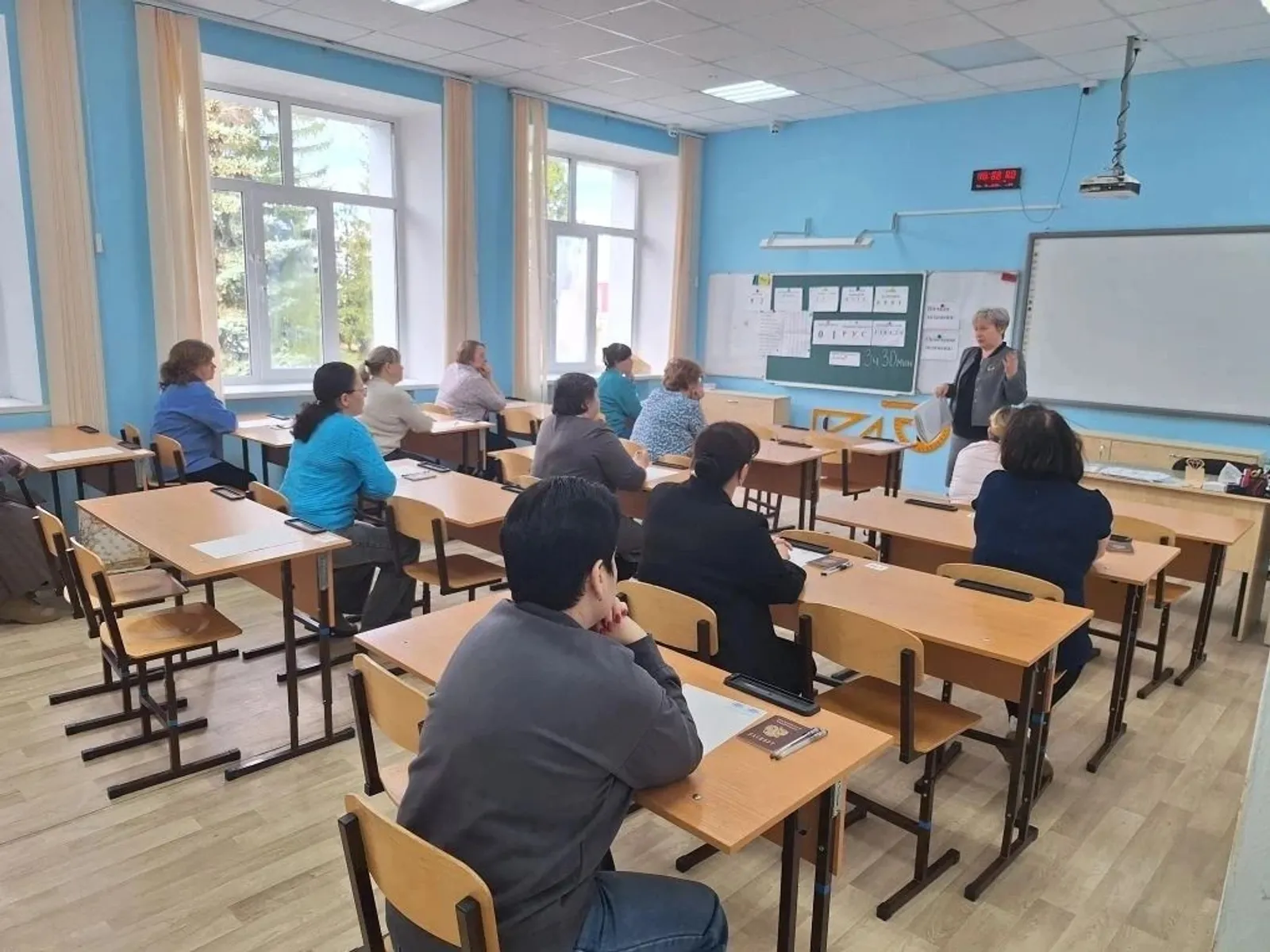 Ата-әсәләр имтихан биреп ҡараны