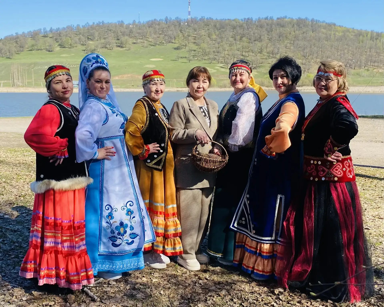 Йола һәм  ғөрөф-ғәҙәттәргә нигеҙләнгән